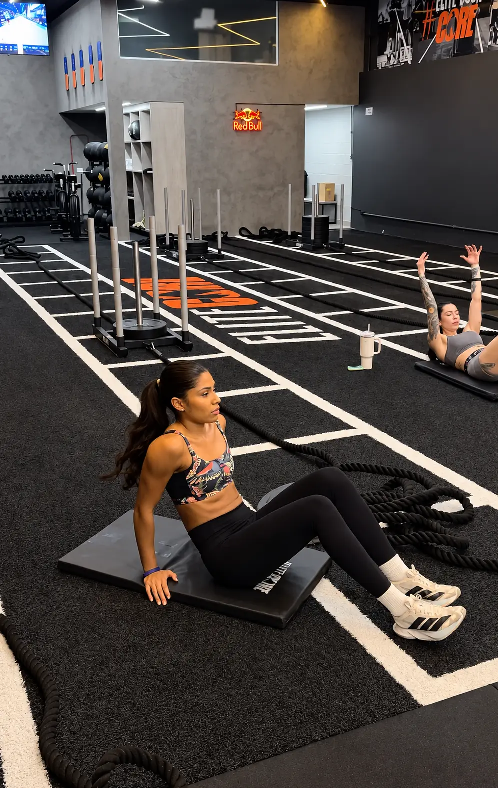 Atletas treinando na Elite Core